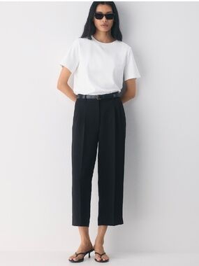 Aritzia The Effortless Pant™ Cropped - Crepette™